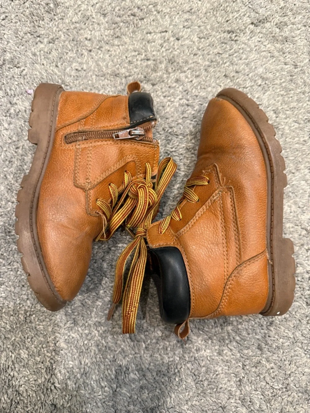 Carters carter tan
